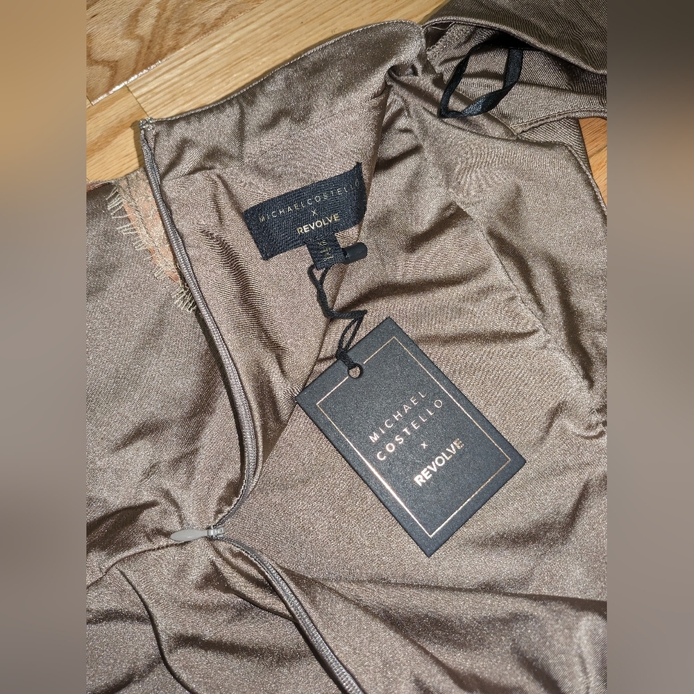 11. NWT MICHAEL COSTELLO X REVOLVE PHILIP MIDI DRESS IN TAUPE - Picture 10 of 10